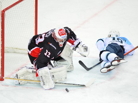 Наша атмосфера. Как поддерживали "Авангард" в сибирском дерби