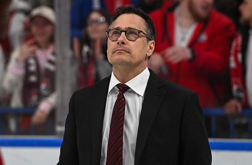 РЕБЯТА, Я ВАМИ ГОРЖУСЬ | Раздевалка «Авангарда» после 7-го матча с «Локомотивом» (ВИДЕО)