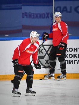 Раскатка "Авангарда" перед выездным матчем с "Ладой"