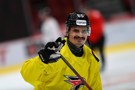 Тренировка «Авангарда» перед матчем с «Трактором»