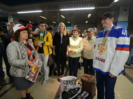 Чемпион мира 2014 Сергей Калинин прилетел в Омск