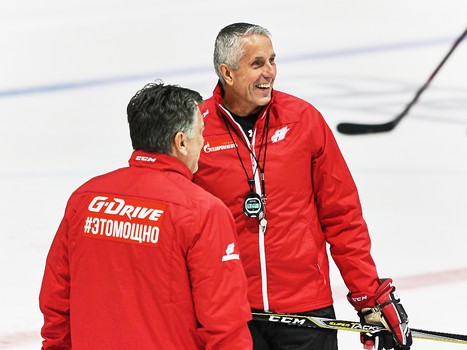 Первая тренировка "Авангарда" на сборе в Финляндии