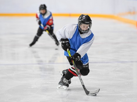 Мастер-класс Егора Мартынова для воспитанников Хоккейной Академии «Авангард» в Омске