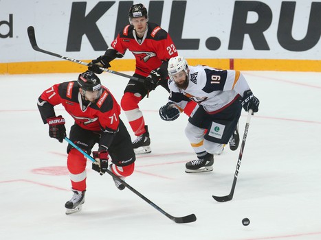 Новички «Авангарда». Игорь Макаров