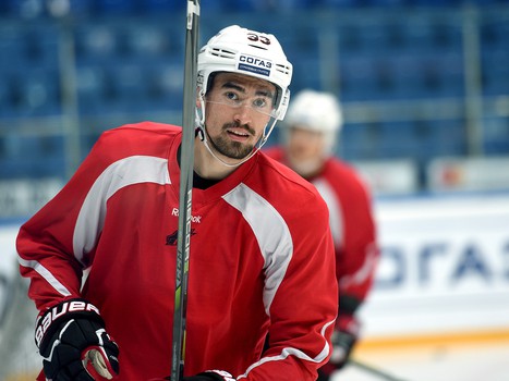 Тренировка "Авангарда" перед выездом в Астану