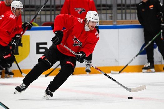 Тренировка «Авангарда» перед матчем во Владивостоке