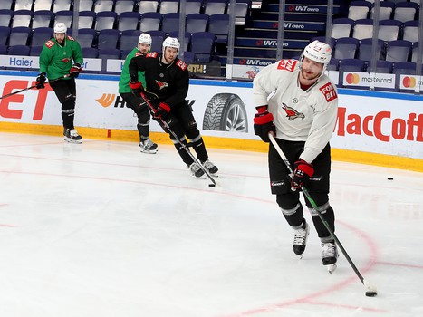 Тренировка «Авангарда» перед пятым матчем серии с «Ак Барсом»