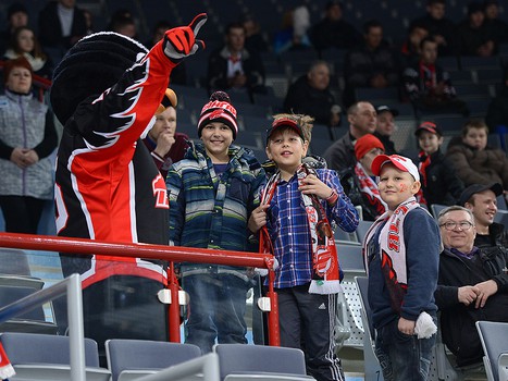 1/4 финала плей-офф МХЛ. Матч №3. "Омские Ястребы" - "Белые Медведи" 6:2