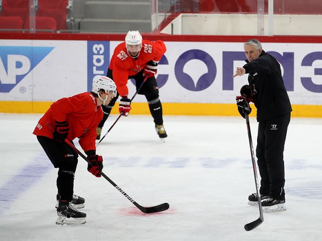 Тренировка «Авангарда» перед матчем в Екатеринбурге