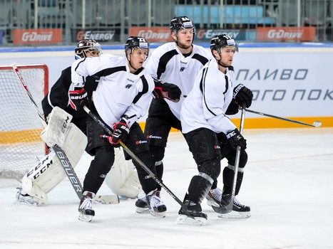 Раскатка "Авангарда" перед матчем с "Магниткой"