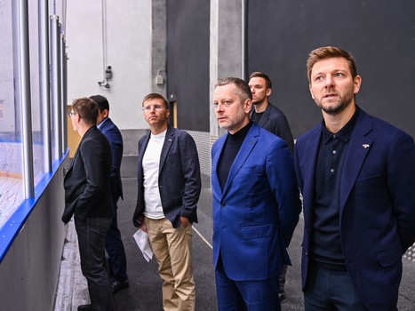 Андрей Аршавин побывал в Академии «Авангарда»