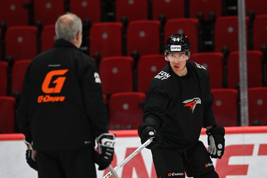 Тренировка «Авангарда» перед матчем с московским «Динамо»