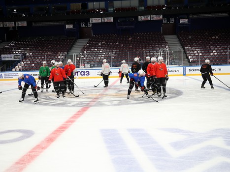 Тренировка «Авангарда» перед четвёртым матчем серии с «Металлургом»