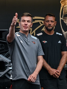 Первая ледовая тренировка «Авангарда»