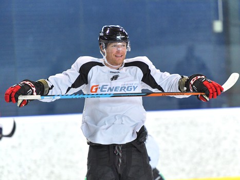 Перед игрой с "Пиратами". Тренировка на льду