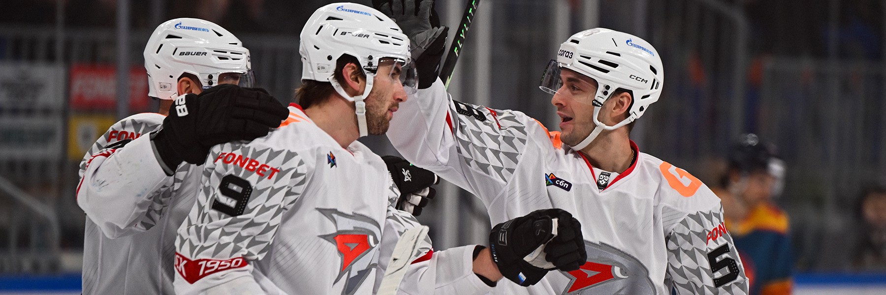 МАК, ТЫ НЕВЕРОЯТЕН! | Победная раздевалка «Авангарда» после матча с «Драконами» (ВИДЕО)