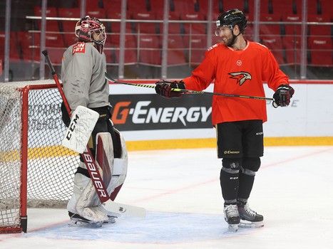 Раскатка «Авангарда» перед матчем с «Металлургом»