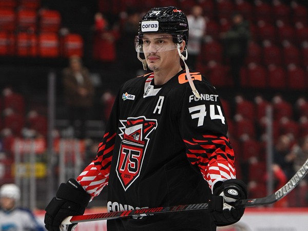 500 побед «Спартака», 1000 очков Шипачёва и 400 Прохоркина. Рекорды недели