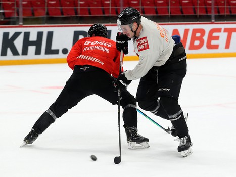 Первая тренировка «Авангарда» в новом сезоне