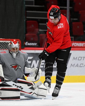 Тренировка «Авангарда» перед матчем с московским «Динамо»