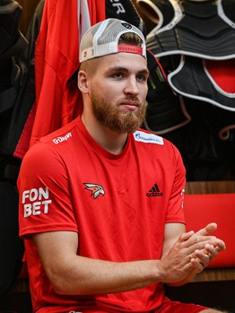 Первая ледовая тренировка «Авангарда»