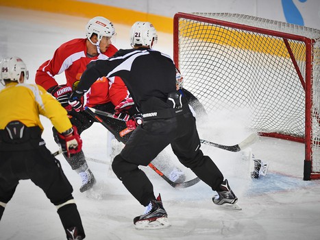 Раскатка "Авангарда" перед выездным матчем с "Югрой"