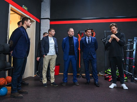 Андрей Аршавин побывал в Академии «Авангарда»