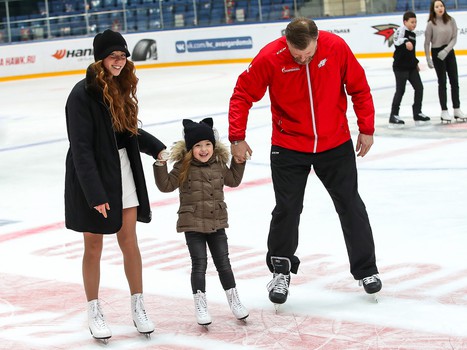 Катания «Авангарда» с семьями