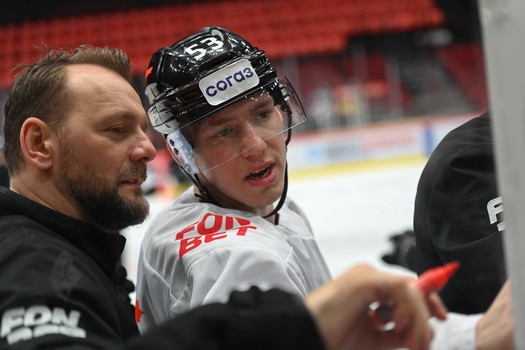 Тренировка «Авангарда» перед матчем с «Амуром»