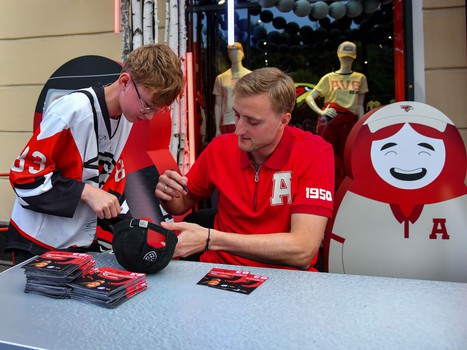 Александр Волков на вечеринке Буэнос Летос