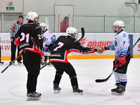 "Авангард"-2001 вышел в финал Первенства России