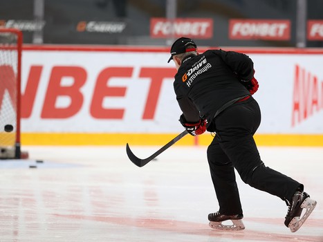 Тренировка «Авангарда» перед матчем с «Нефтехимиком»