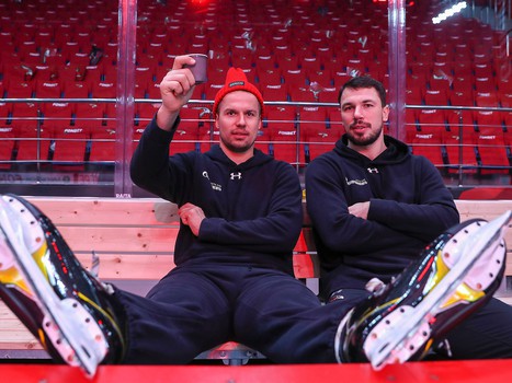 Семейные катания «Авангарда» перед Новым годом