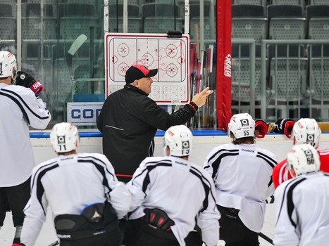 "Авангард" провел тренировку перед отправлением в Тольятти и Нижнекамск