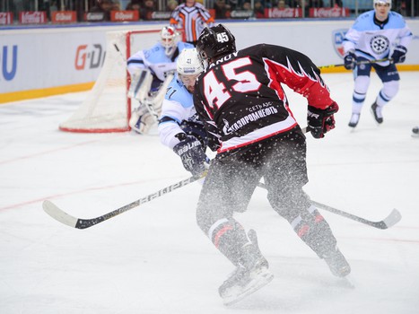 Наша атмосфера. Как поддерживали "Авангард" в сибирском дерби