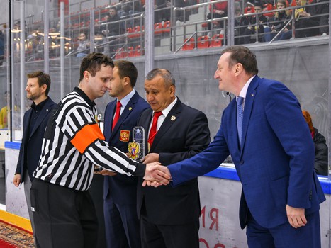 Заключительный день финала Первенства ЮХЛ в Омске