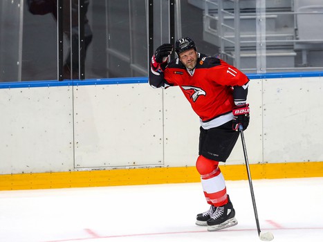 Сборная «Авангард» - Сборная «Газпром нефть» 10:4