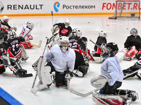 Мастер-класс Доминика Фурха для вратарей хоккейной школы "Авангард"