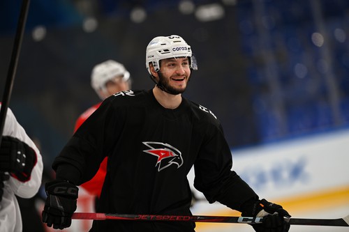 Тренировка «Авангарда» перед матчем в Нижнекамске