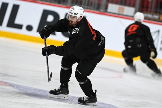 Раскатка «Авангарда» перед матчем в Челябинске