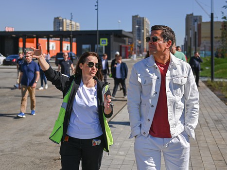 Александр Крылов на G-Drive Арене и в Хоккейной Академии «Авангард»