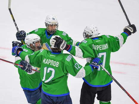 Полуфиналы и матчи за 5-8 места Первенства ЮХЛ в Омске