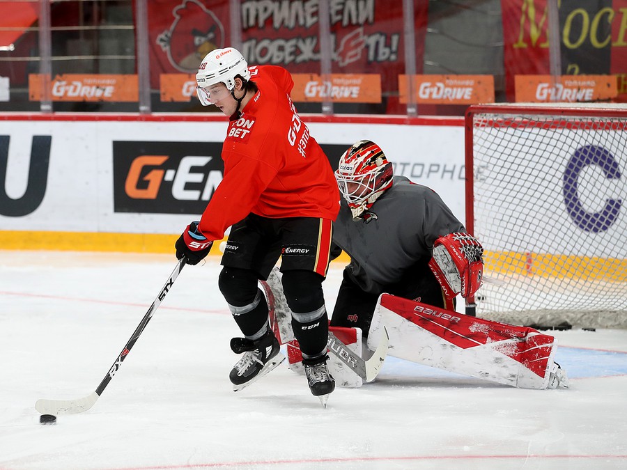 Тренировка «Авангарда» перед вылетом в Череповец