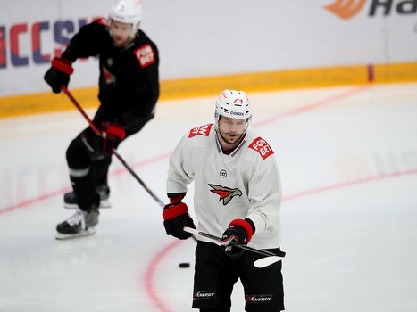 Тренировка «Авангарда» перед стартом финала Кубка Гагарина