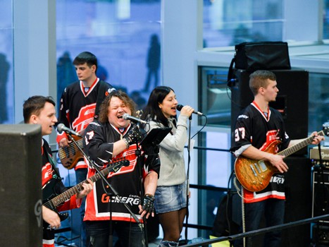 Наша атмосфера. Как поддерживали "Авангард" в сибирском дерби