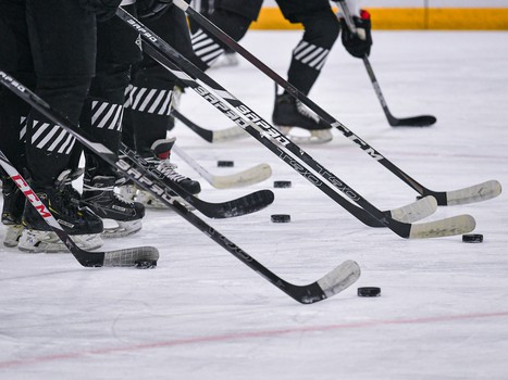 Четвертьфиналы Первенства ЮХЛ в Омске