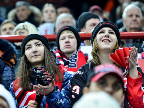 Наша атмосфера. Как поддерживали "Авангард" в сибирском дерби