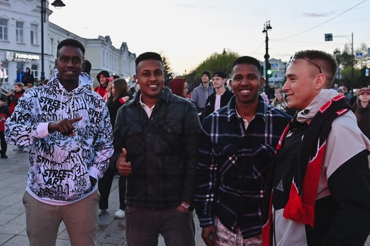 Фан-зона «Авангарда» на Пешеходном Любинском