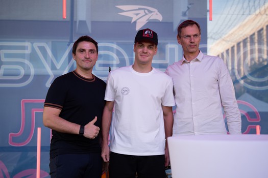 Дмитрий Рашевский в Омске на вечеринке Буэнос Летос