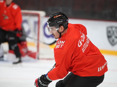 Первая тренировка Наиля Якупова в «Авангарде»